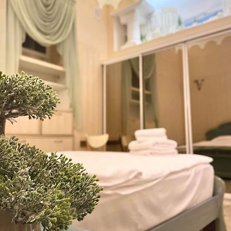 키예프 Great One Bed Right Near Opera House 아파트 외부 사진