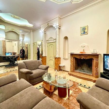 키예프 Great One Bed Right Near Opera House 아파트 외부 사진