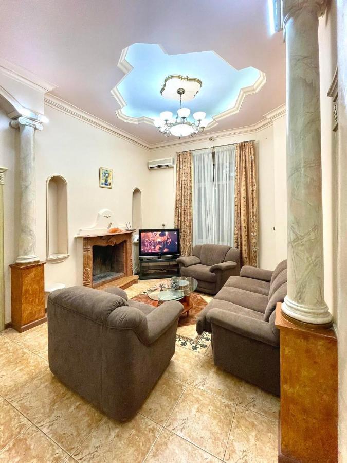 키예프 Great One Bed Right Near Opera House 아파트 외부 사진